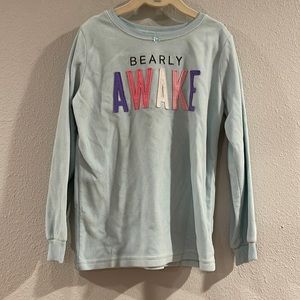 Carter’s Bearly Awake appliqué long sleeve pajama top, Sz 7